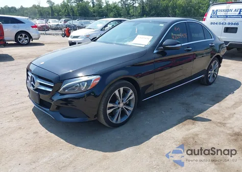 2015 Mercedes-Benz C 300 4Matic/Luxury 4Matic/Sport 4Matic из США, поврежденный, VIN 55SWF4KB7FU007406